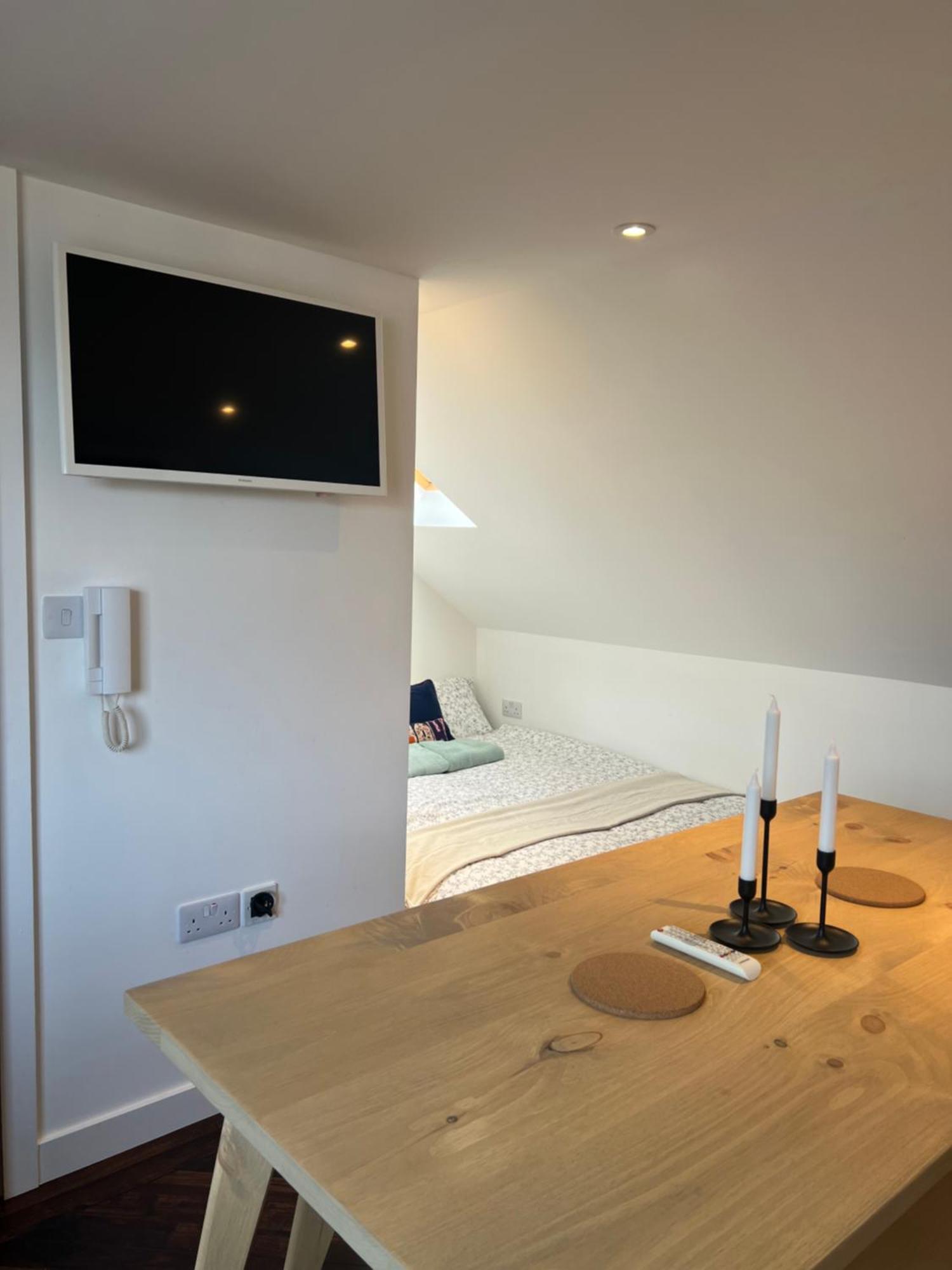 Spacious Battersea Rooms And Apartments ลอนดอน ภายนอก รูปภาพ