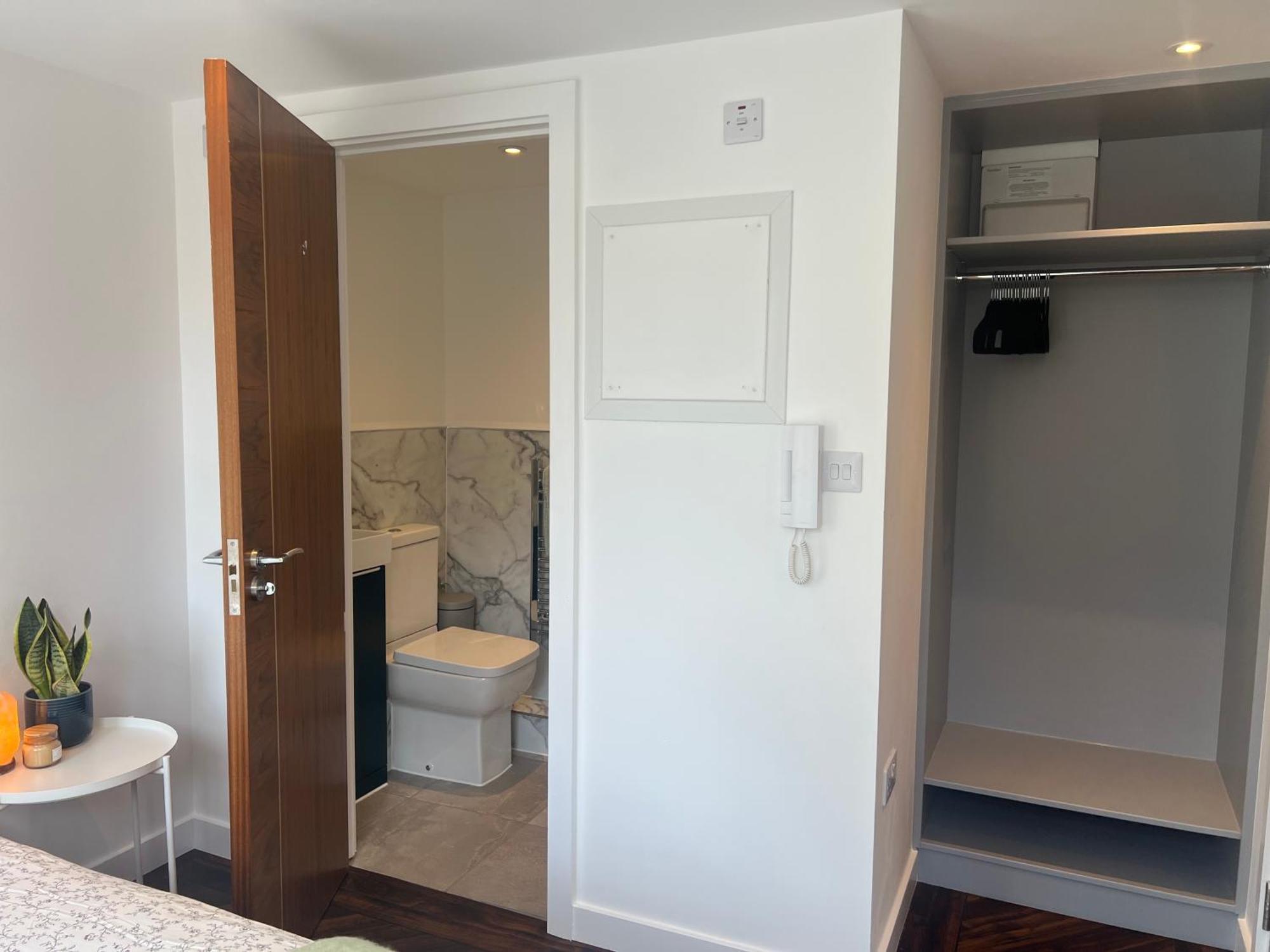 Spacious Battersea Rooms And Apartments ลอนดอน ภายนอก รูปภาพ
